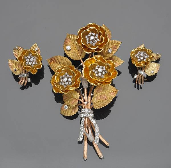 Appraisal: A set of diamond and k tricolor gold flower jewelry