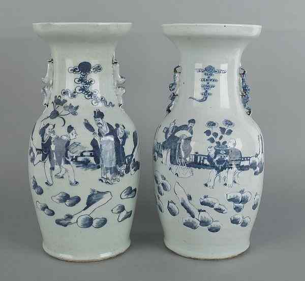 Appraisal: Pair of Chinese blue and white porcelain vases th c