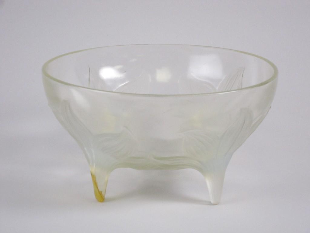 Appraisal: A Lalique opalescent Bowl Lys moulded lilies the stems forming