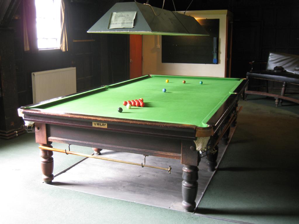 Appraisal: A full size Snooker Table with baluster turned supports complete