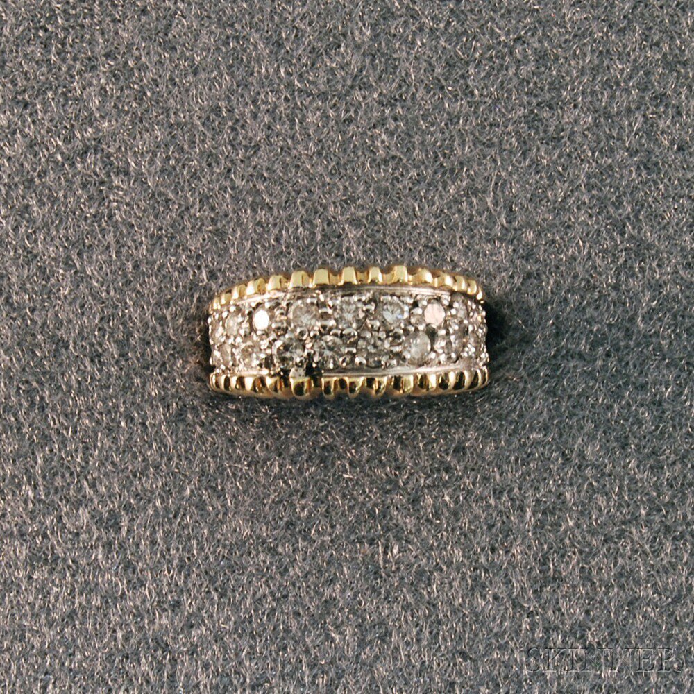 Appraisal: Bicolor kt Gold and Diamond Ring the yellow gold band