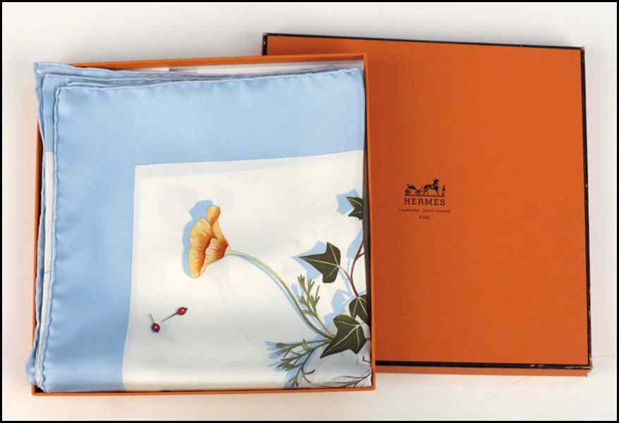 Appraisal: HERMES SILK SCARF Des fleurs pour le dire L P