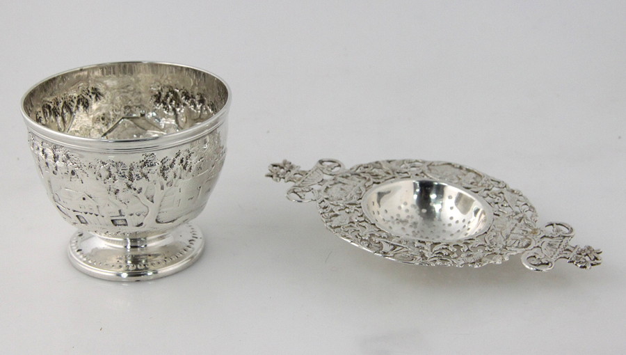 Appraisal: A William IV silver bowl London embossed buildings in a