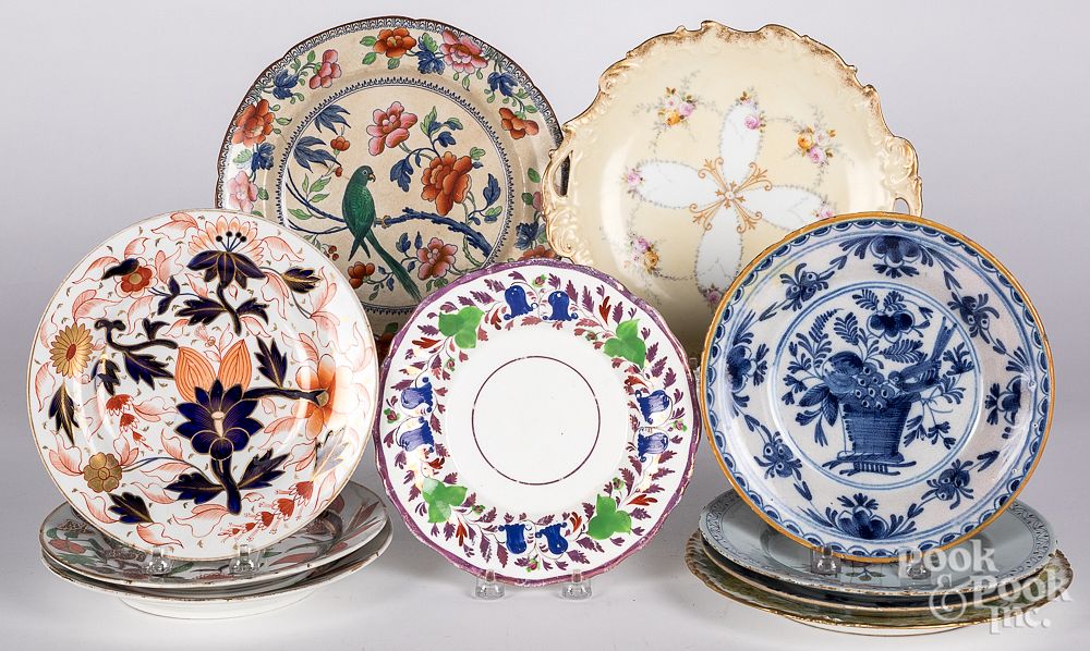 Appraisal: Group of miscellaneous porcelain plates Group of miscellaneous porcelain plates