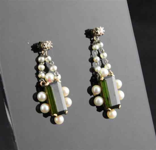 Appraisal: A pair of Edwardian ct gold diamond seed pearl and