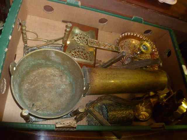 Appraisal: A COLLECTION OF MISCELLANEOUS including copper and brassware a Chinese