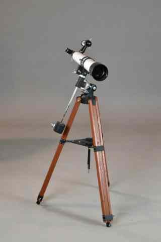 Appraisal: A Bushnell Sky Chief III Telescope mm black and white