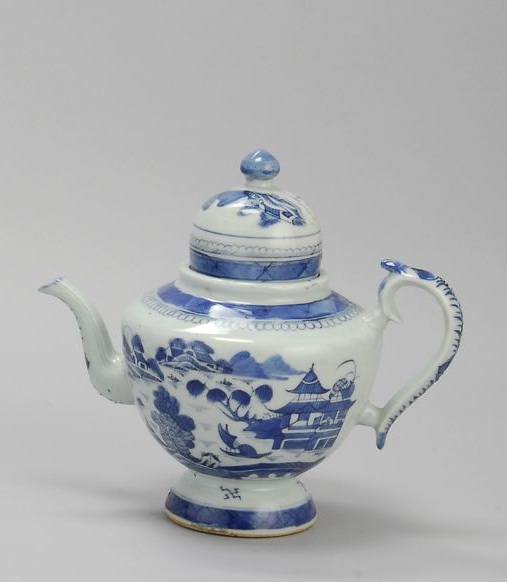 Appraisal: CHINESE EXPORT CANTON PORCELAIN TEAPOT Circa With domed cover Height