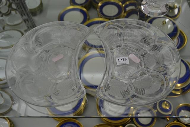 Appraisal: A PAIR OF LALIQUE FROSTED GLASS DISHES WITH THISTLE MOTIF