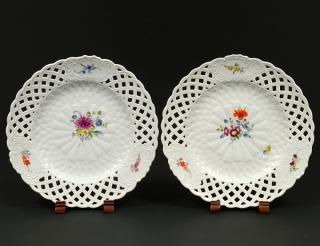 Appraisal: PAIR OF MEISSEN PORCELAIN PLATES German th Century Each with