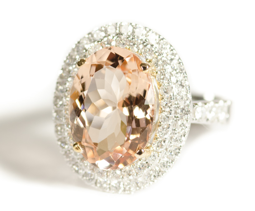 Appraisal: MORGANITE DIAMOND AND FOURTEEN KARAT GOLD RING The white gold