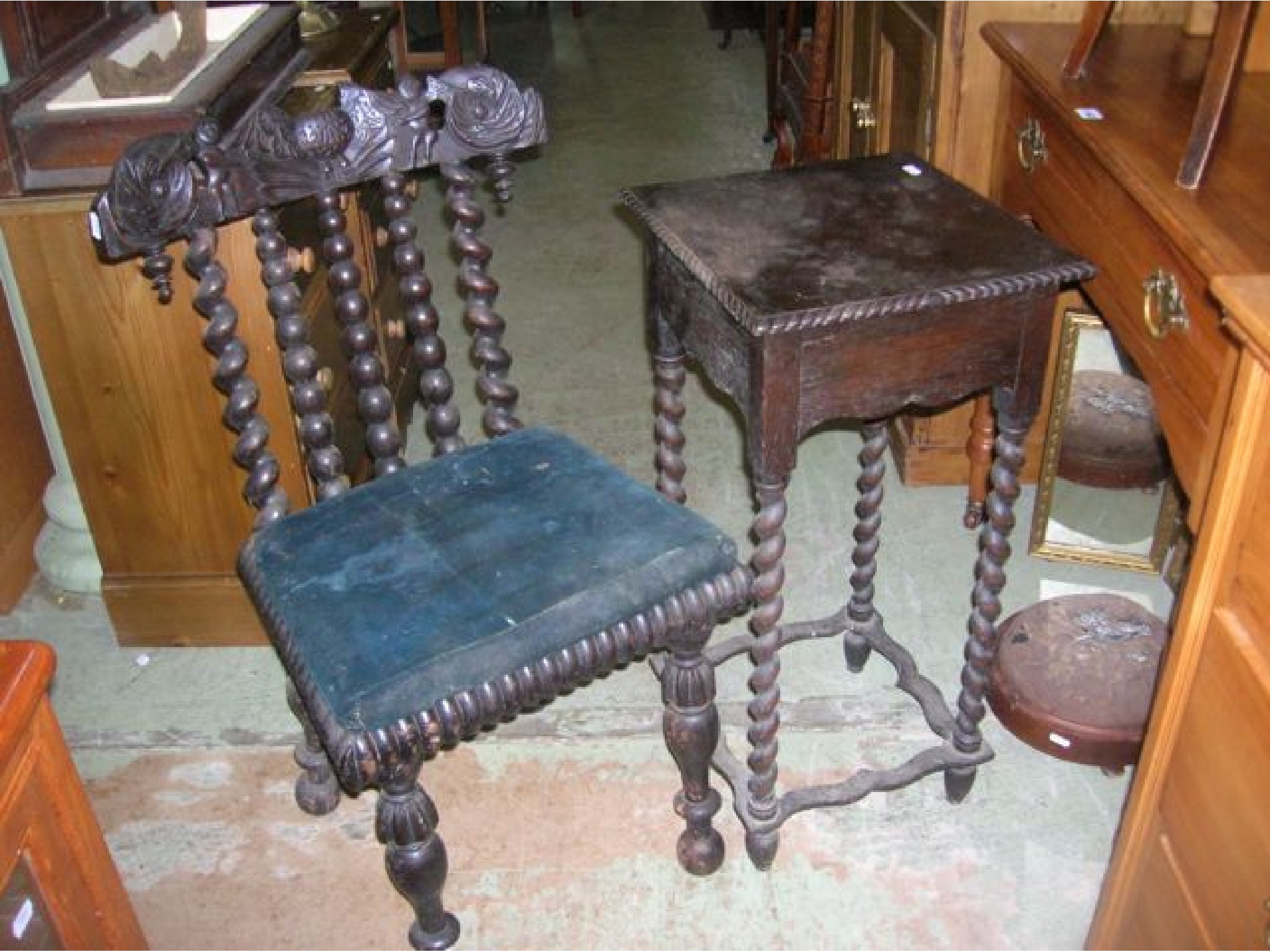 Appraisal: A small antique oak single chair with carved cresting rail