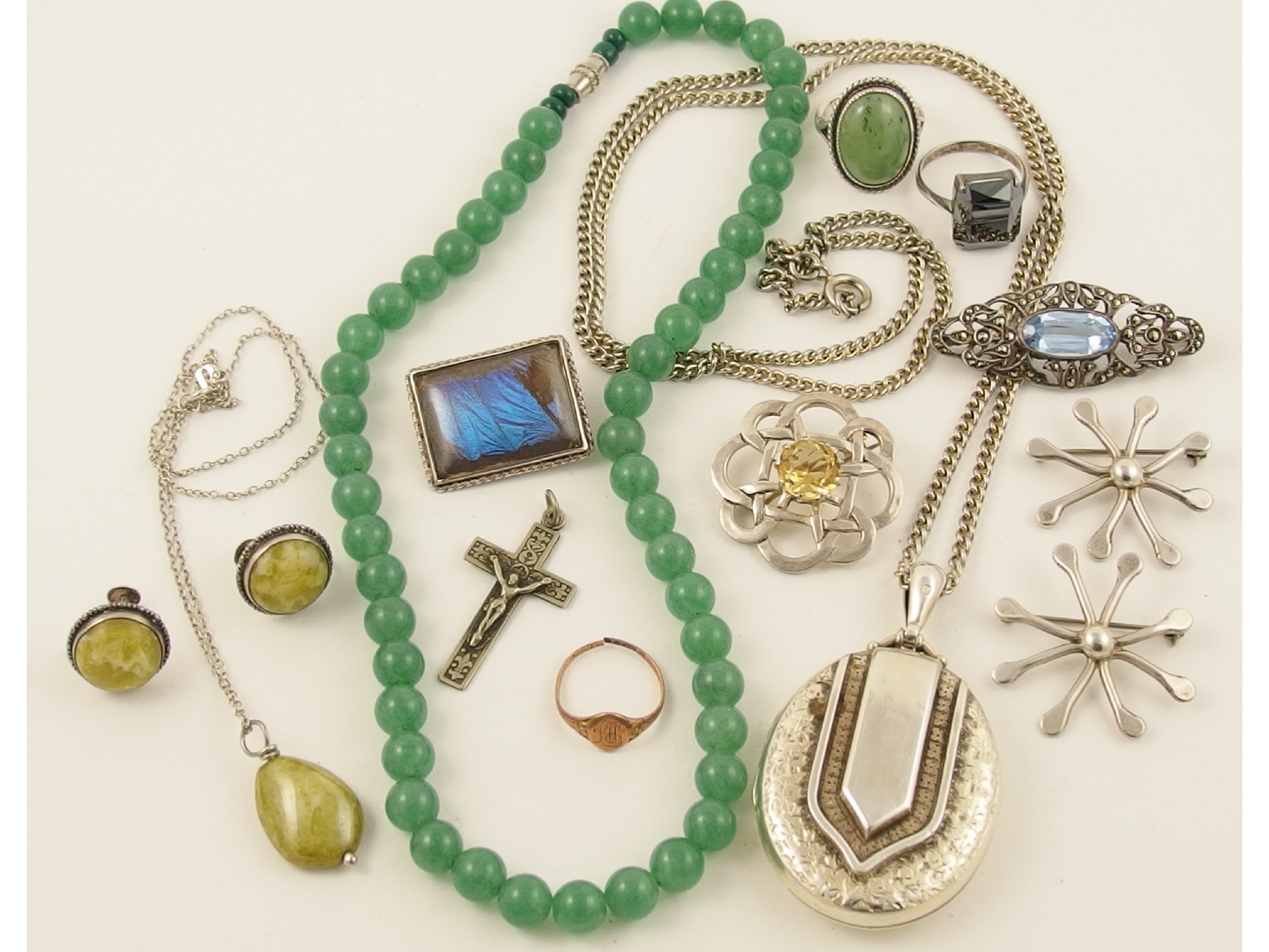 Appraisal: A large silver locket dated a string of Chinese green