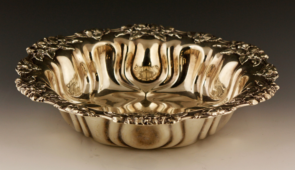 Appraisal: - Sterling Silver Centerpiece Bowl Large centerpiece bowl sterling silver