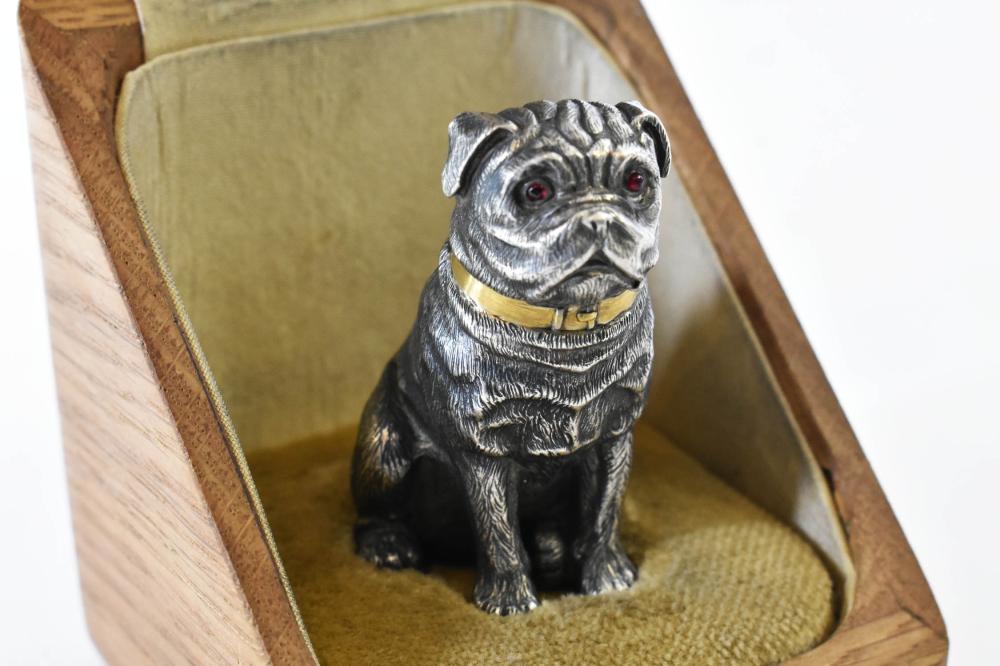 Appraisal: RUSSIAN STERLING SILVER PUG-FORM BOXMarked IP in Cyrillic The hinged