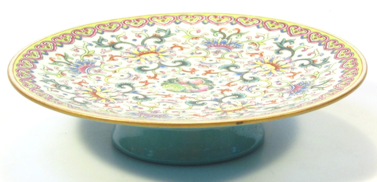 Appraisal: A Chinese Republican period dish the circular top polychrome decorated