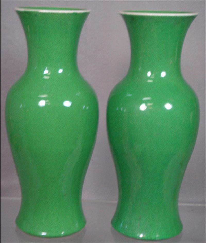 Appraisal: Lot of th c Chinese Japanese green crackled glazed vases