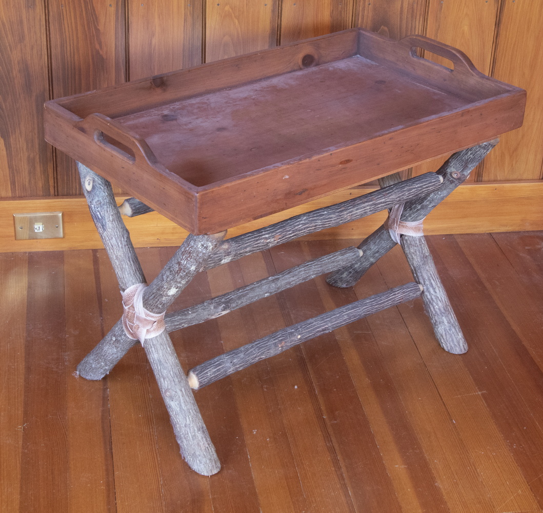 Appraisal: FLAT ROCK BUTLER'S TRAY ON STAND Butler's Tray Top on