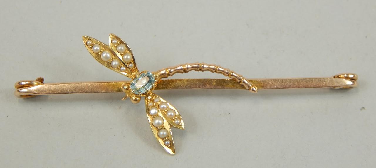 Appraisal: A bar brooch set with a damsel fly with aquamarine