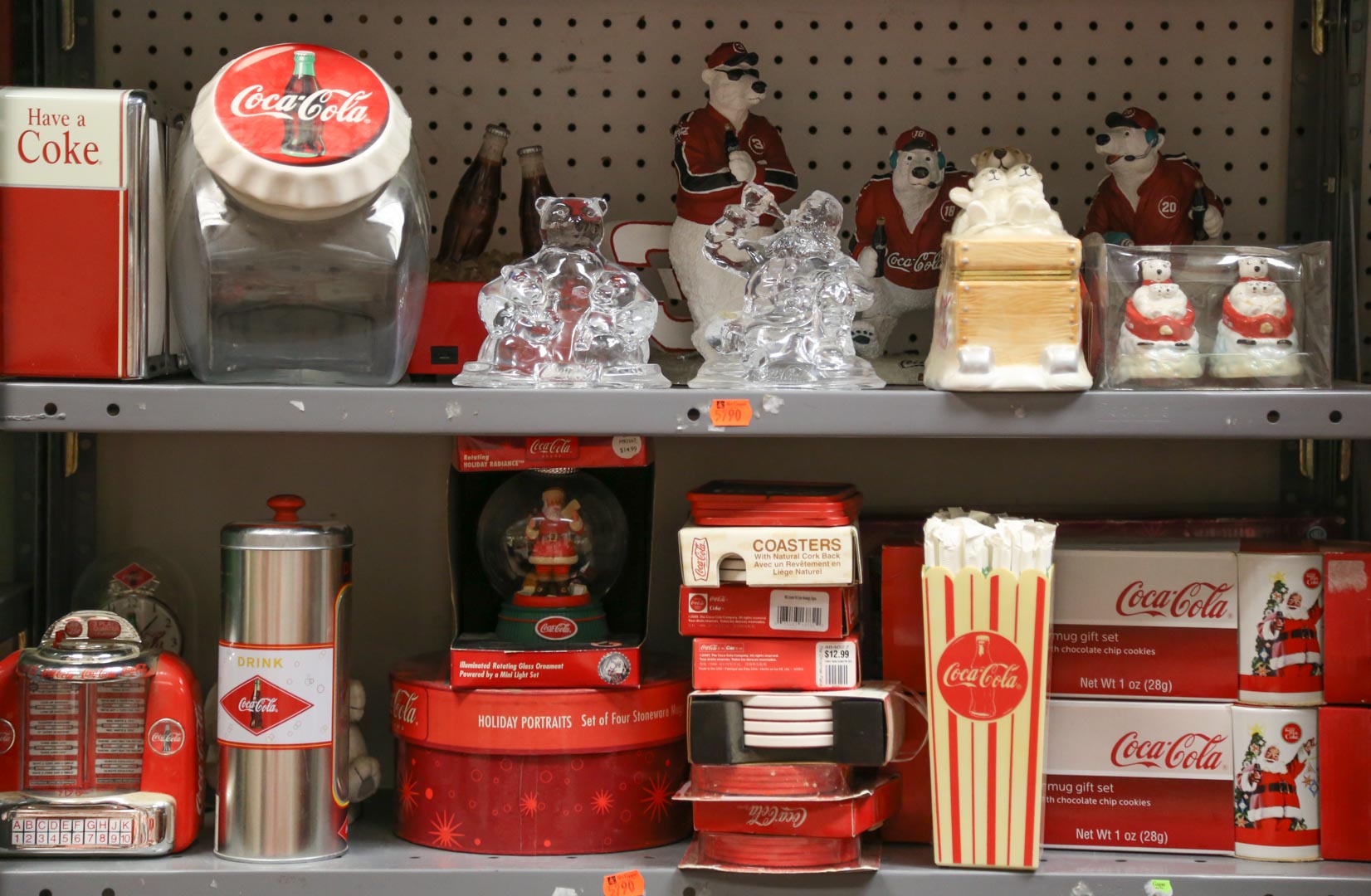 Appraisal: Two shelves of Coca-Cola collectibles Undernumber