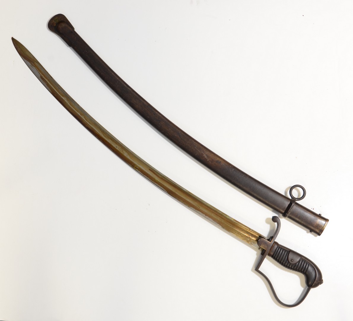 Appraisal: German WW Heavy Cavalry Saber unmarked with exception of inspectors