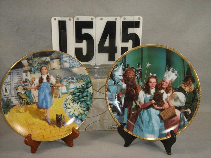 Appraisal: Lot of Wizard of Oz related collector's plates including There's