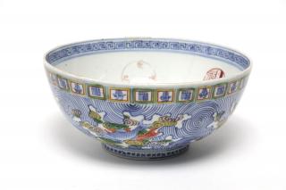 Appraisal: Japanese Imari Porcelain Bowl Meiji Period Japanese antique Imari porcelain