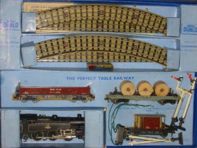 Appraisal: A Hornby Dublo EDG train set with B R -