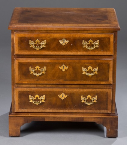 Appraisal: Henredon Chippendale Style Night Stand Three drawers Aston Court Collection