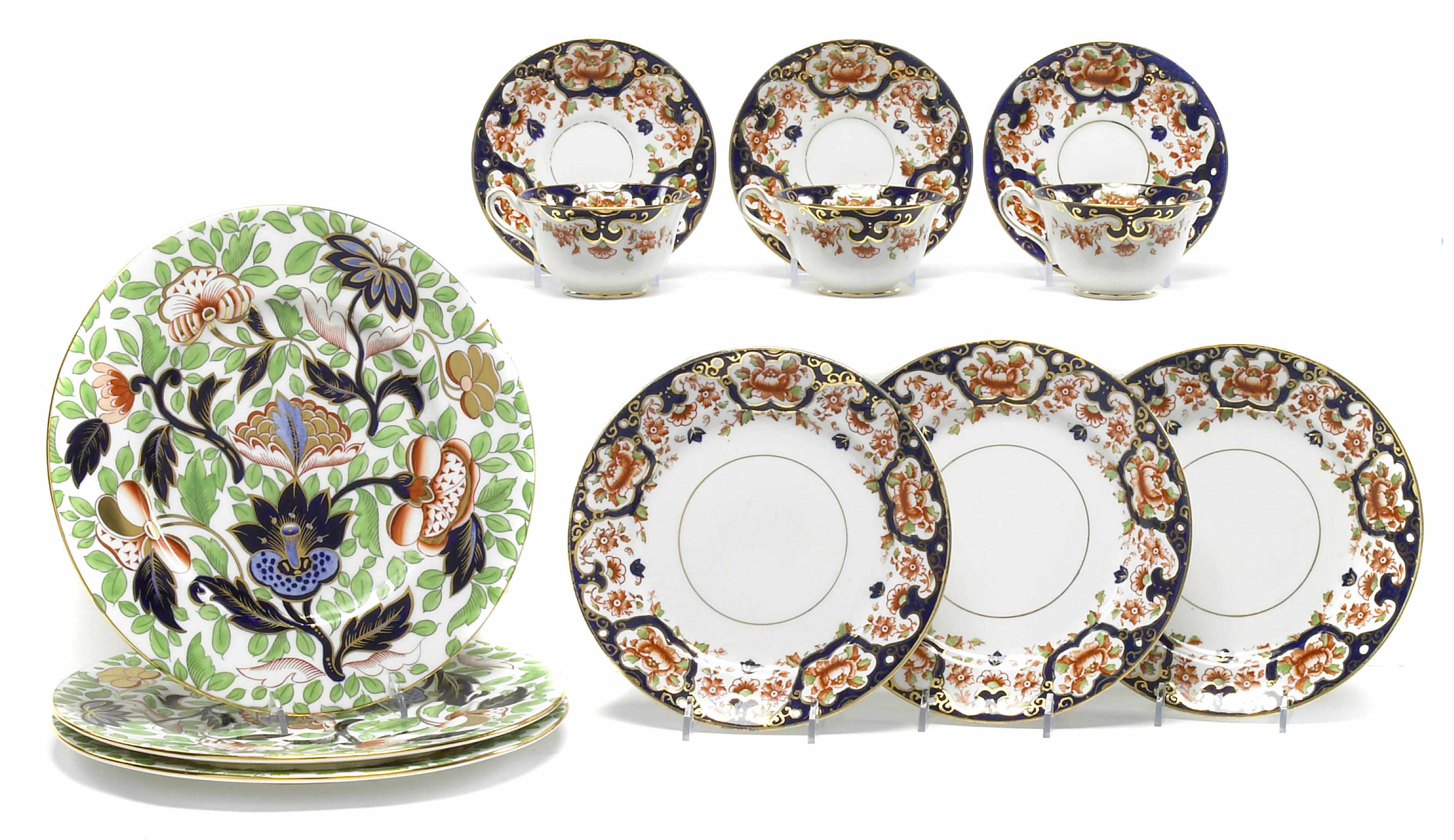 Appraisal: A set of twelve Coalport bone china plates in the