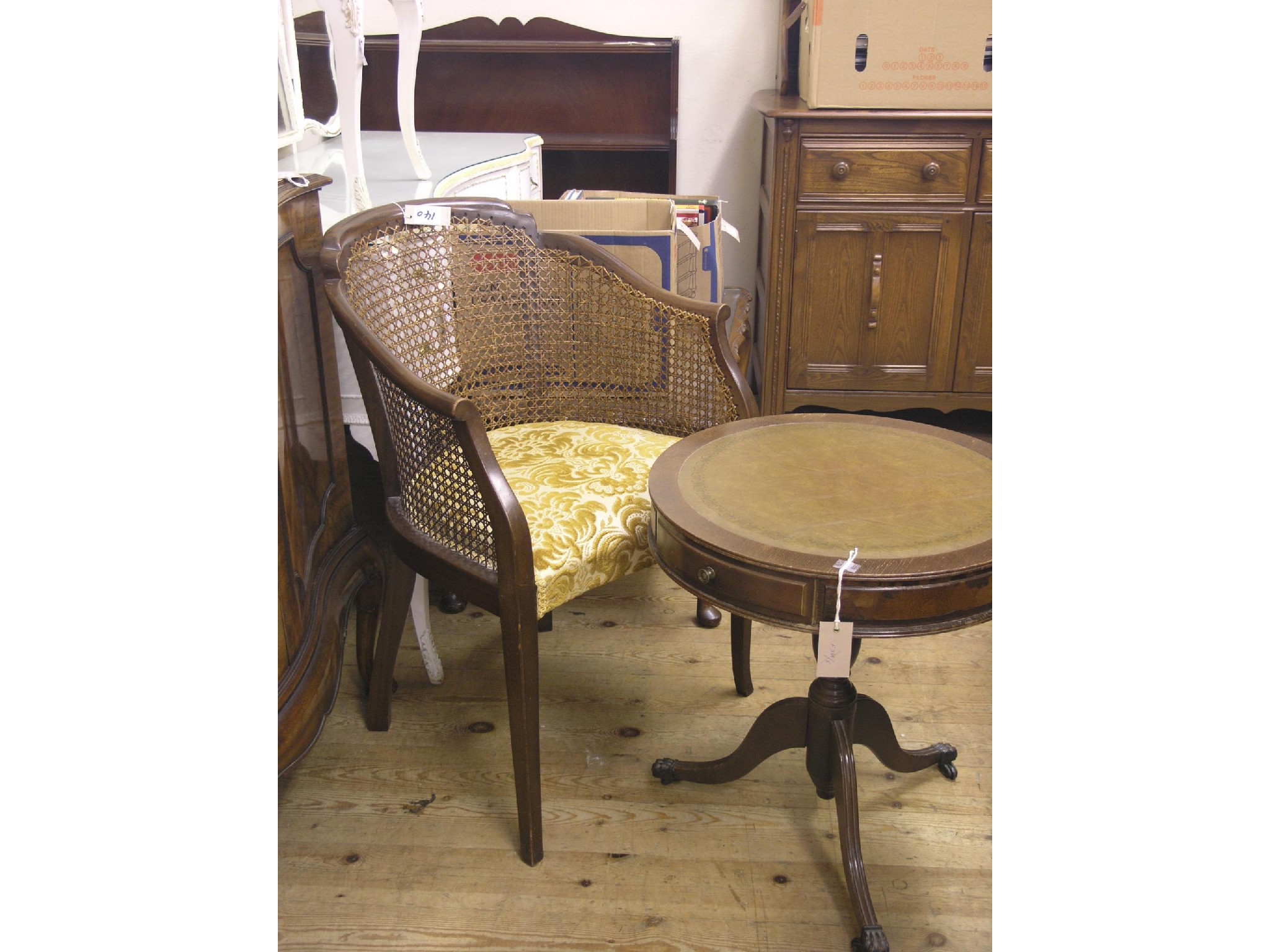 Appraisal: A reproduction mahogany open bookcase four shelves ft together with