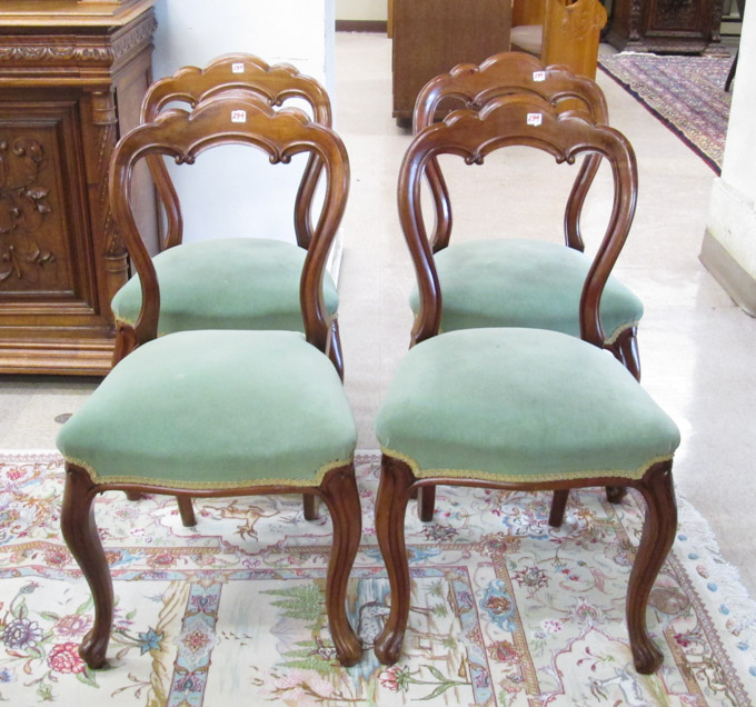 Appraisal: A SET OF FOUR VICTORIAN MAHOGANY BALLOON-BACK CHAIRS Louis XV