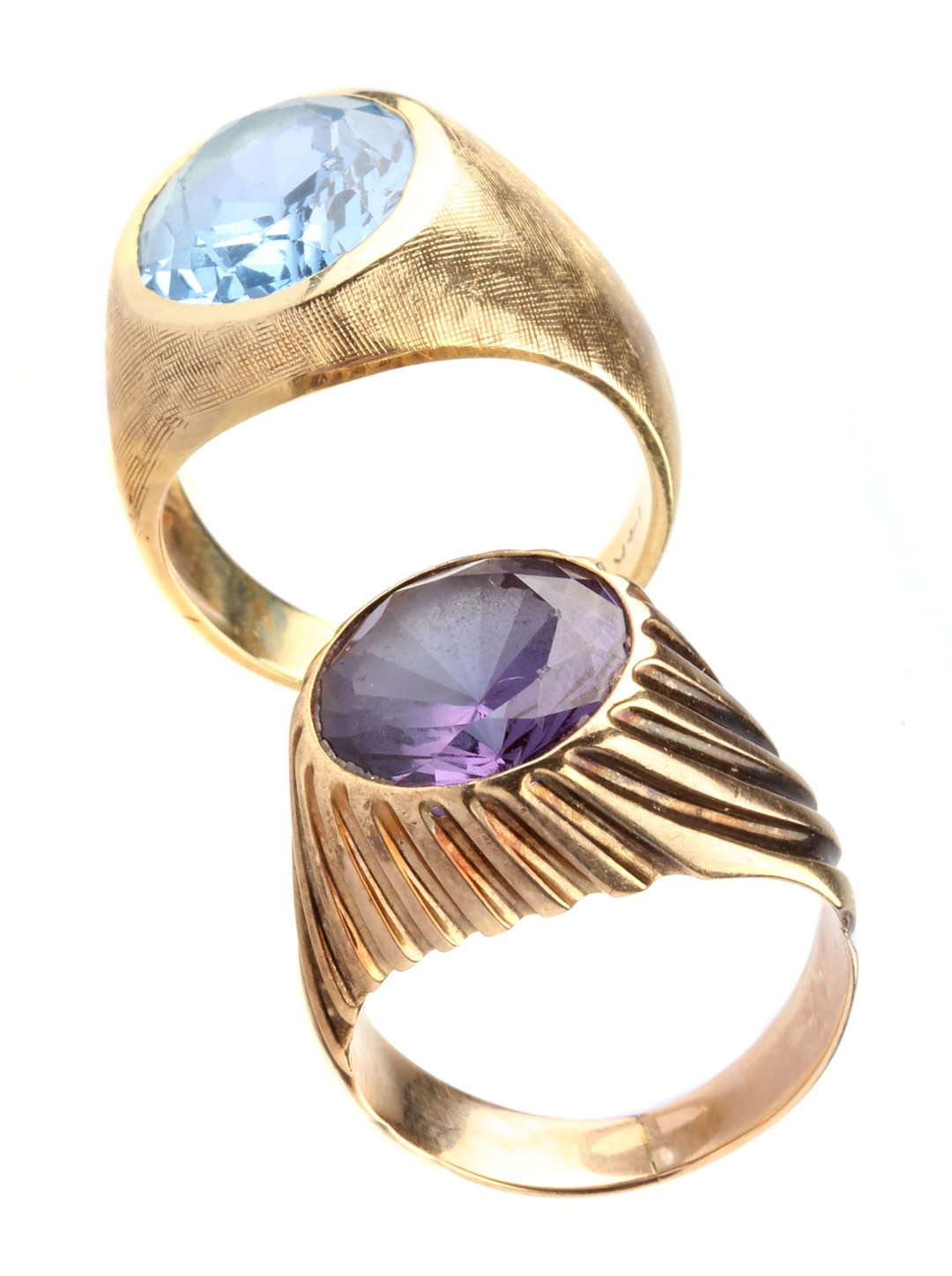 Appraisal: A Lady's Aquamarine Ring and an Amethyst Ring K rings