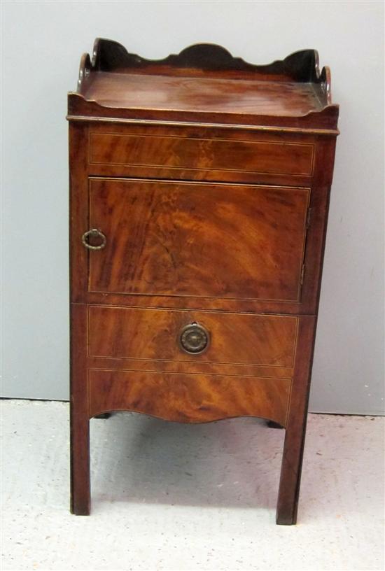 Appraisal: George III mahogany tray top commode cupboard converted x x