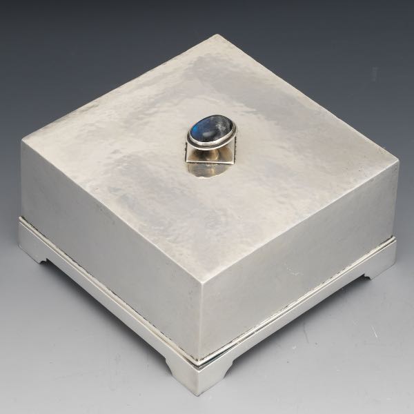 Appraisal: SWEETSER CO STERLING POWDER BOX CA - tall x square