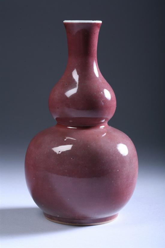 Appraisal: CHINESE PEACH BLOOM PORCELAIN DOUBLE-GOURD VASE Qing Dynasty - in