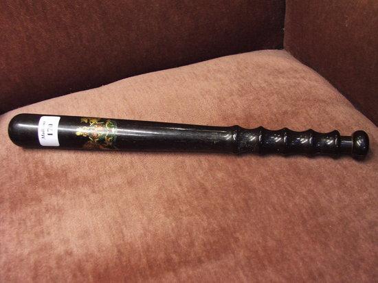 Appraisal: A VICTORIAN TURNED LIGNUM VITAE POLICEMANS TRUNCHEON with royal coat