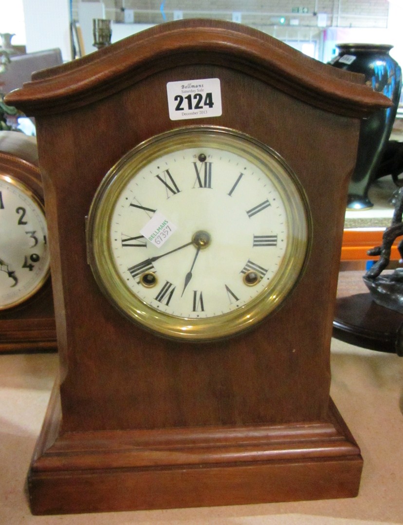 Appraisal: A th century arched mantel clock