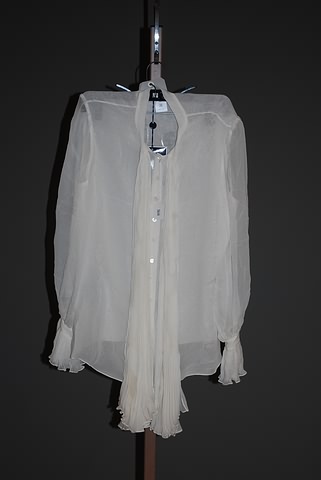 Appraisal: Oscar de la Renta ivory silk sheer long sleeve blouse