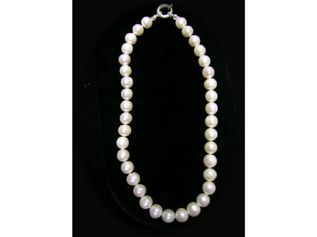 Appraisal: - mm cultured pearl necklace