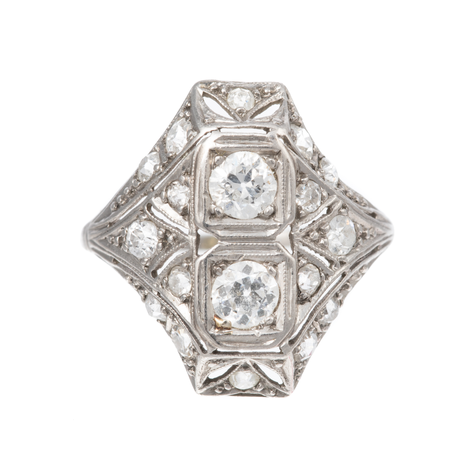 Appraisal: AN ART DECO CTW DIAMOND FILIGREE RING IN PLAT Platinum