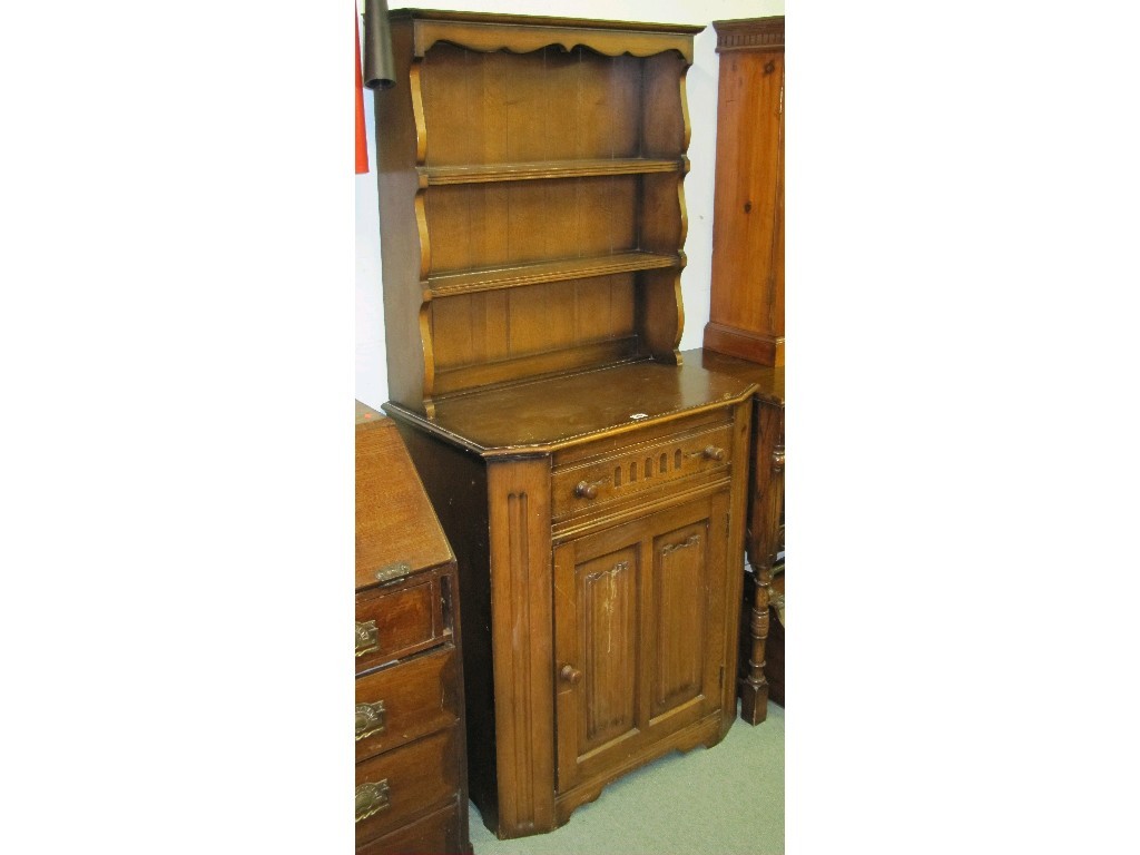 Appraisal: Oak dresser with plate rack