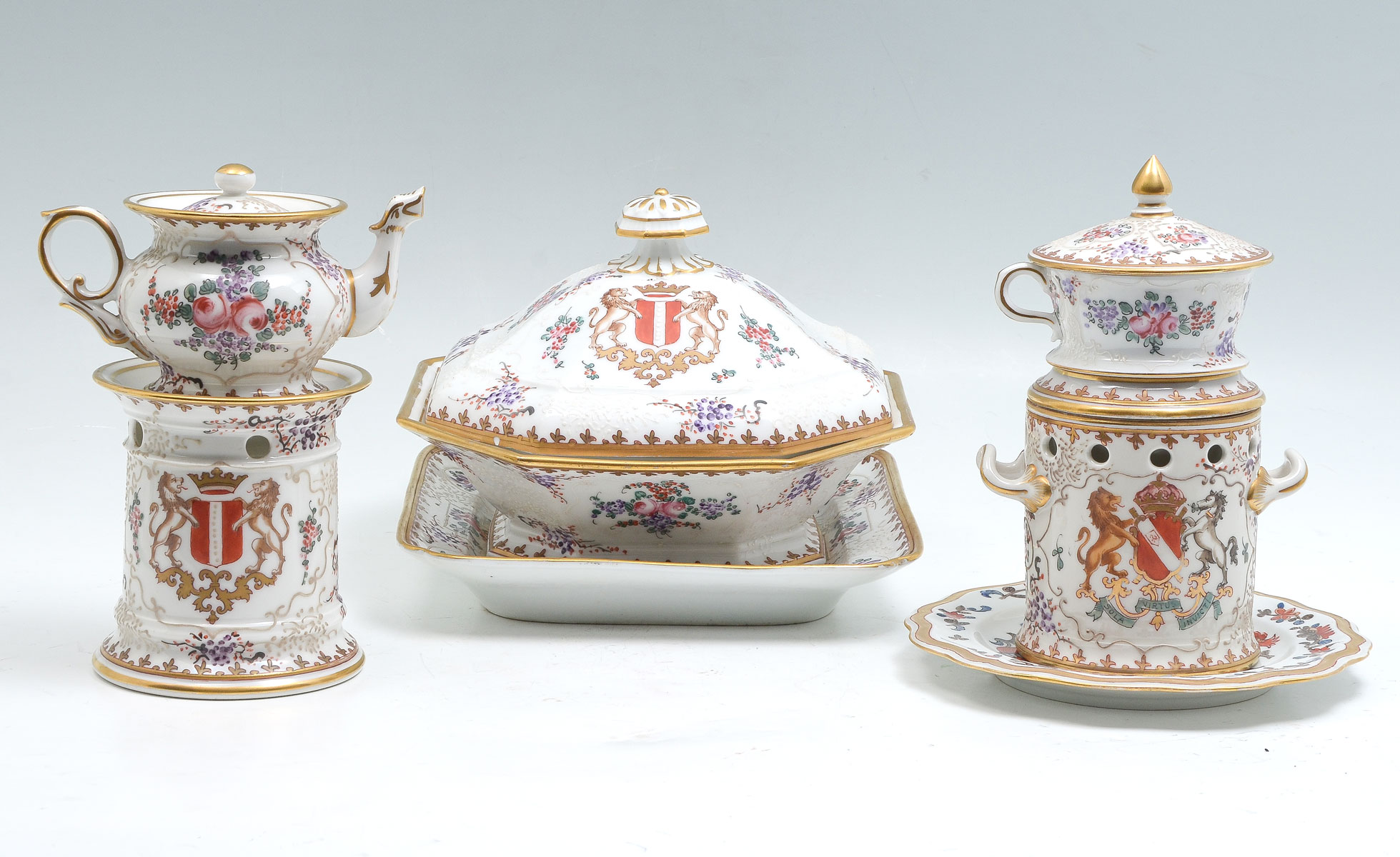 Appraisal: PC EUROPEAN PORCELAIN Comprised of a Covered dish with underplate