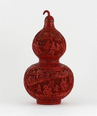 Appraisal: A Chinese red cinnabar lacquer vase formed as a gourd