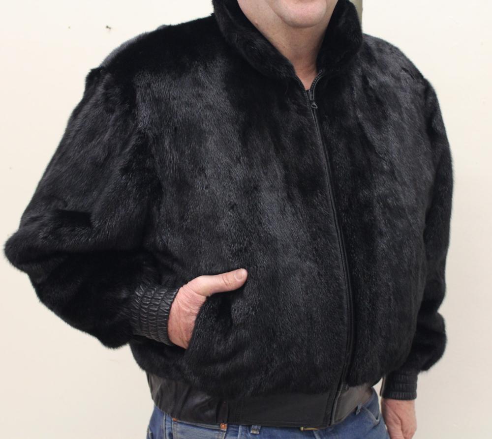 Appraisal: MEN'S REVERSIBLE MINK AND LEATHER JACKET dark ranch mink and