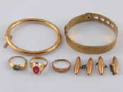 Appraisal: A mixed lot comprising a yellow metal tests carat gold