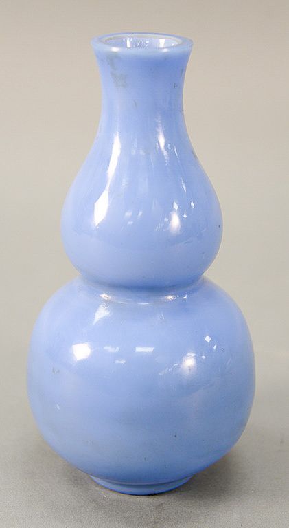 Appraisal: Double gourd huluping Clair de Lune Perking glass vase China