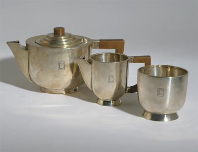 Appraisal: A Charles Boyton three piece silver tea set comprising teapot