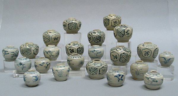 Appraisal: A selection of twenty-two blue and white jars and jarlets