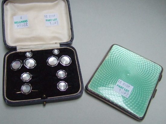 Appraisal: A set of mother of pearl cufflinks and studs with